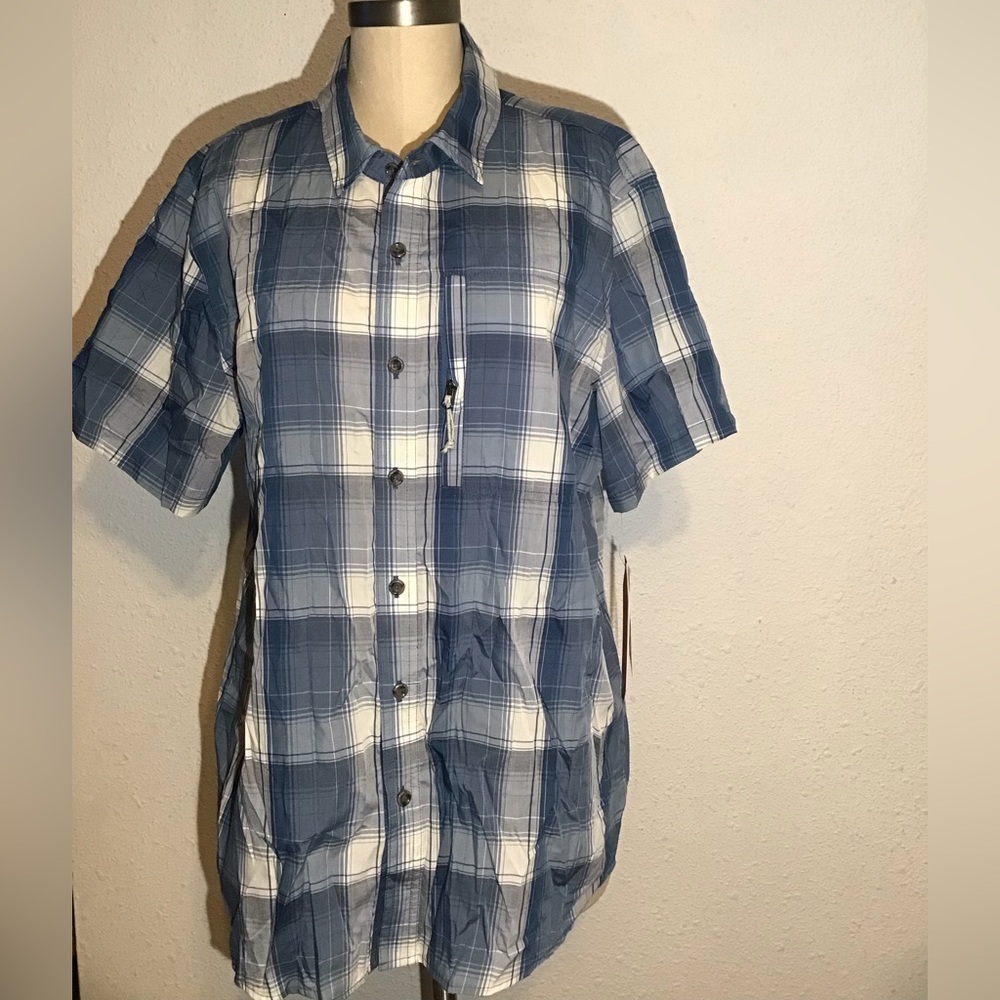 Free country plaid short sleeve shirt size large